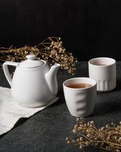 Load image into Gallery viewer, Arita Round Tea Pot Set
